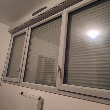 Appartamento Junior Brétigny-sur-Orge Esterno foto